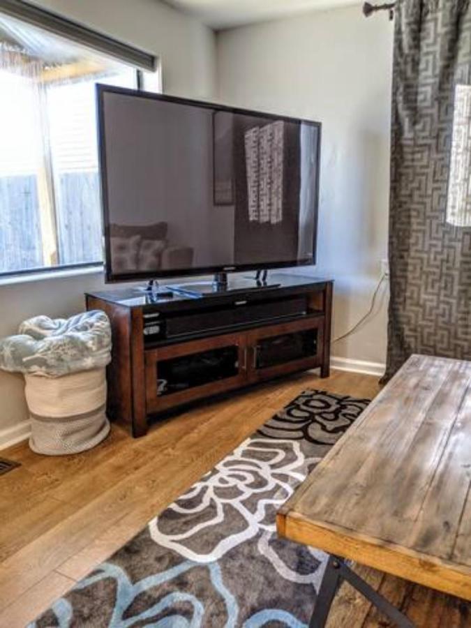 Little Blue Bungalow On Boise'S Bench, Pet Friendly, Fully Fenced Yard With Doggie Door! 2 Miles From Bsu, 5 Minutes From Downtown Boise, Desk And Workstation For Remote Workers, 2 Tv'S Large Walk-In Closet, Good For Mid-Term Stays Dış mekan fotoğraf