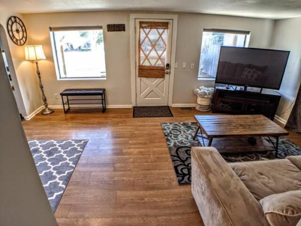 Little Blue Bungalow On Boise'S Bench, Pet Friendly, Fully Fenced Yard With Doggie Door! 2 Miles From Bsu, 5 Minutes From Downtown Boise, Desk And Workstation For Remote Workers, 2 Tv'S Large Walk-In Closet, Good For Mid-Term Stays Dış mekan fotoğraf