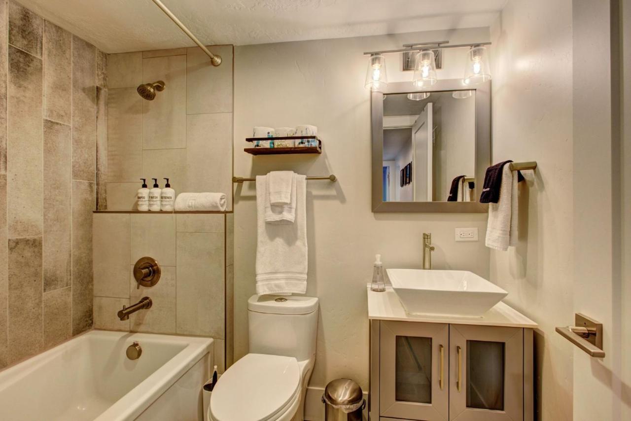 Little Blue Bungalow On Boise'S Bench, Pet Friendly, Fully Fenced Yard With Doggie Door! 2 Miles From Bsu, 5 Minutes From Downtown Boise, Desk And Workstation For Remote Workers, 2 Tv'S Large Walk-In Closet, Good For Mid-Term Stays Dış mekan fotoğraf