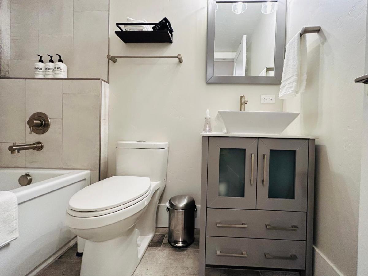 Little Blue Bungalow On Boise'S Bench, Pet Friendly, Fully Fenced Yard With Doggie Door! 2 Miles From Bsu, 5 Minutes From Downtown Boise, Desk And Workstation For Remote Workers, 2 Tv'S Large Walk-In Closet, Good For Mid-Term Stays Dış mekan fotoğraf